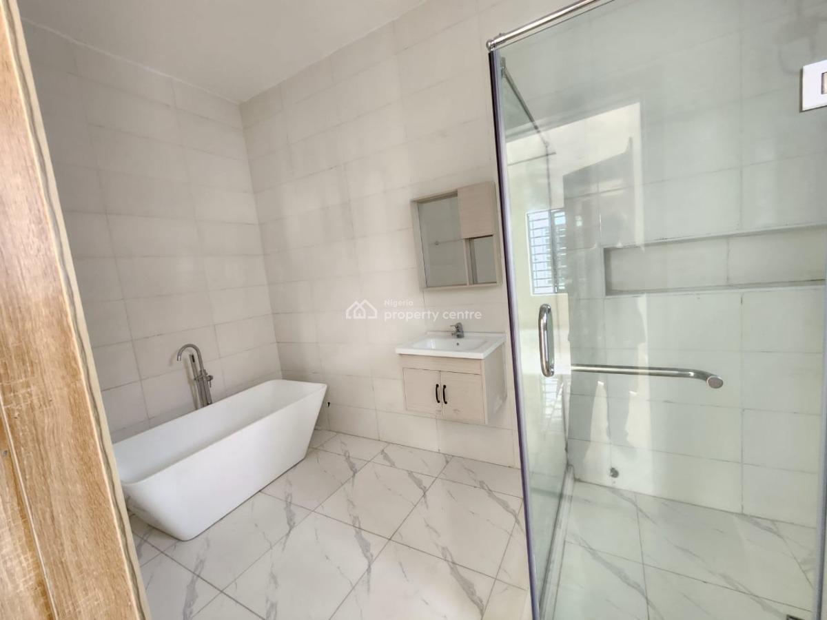 4 bedroom semi-detached duplex for sale
