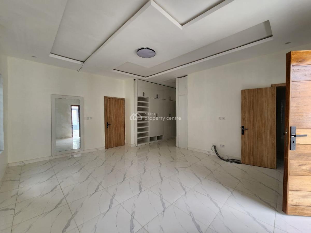 4 bedroom semi-detached duplex for sale