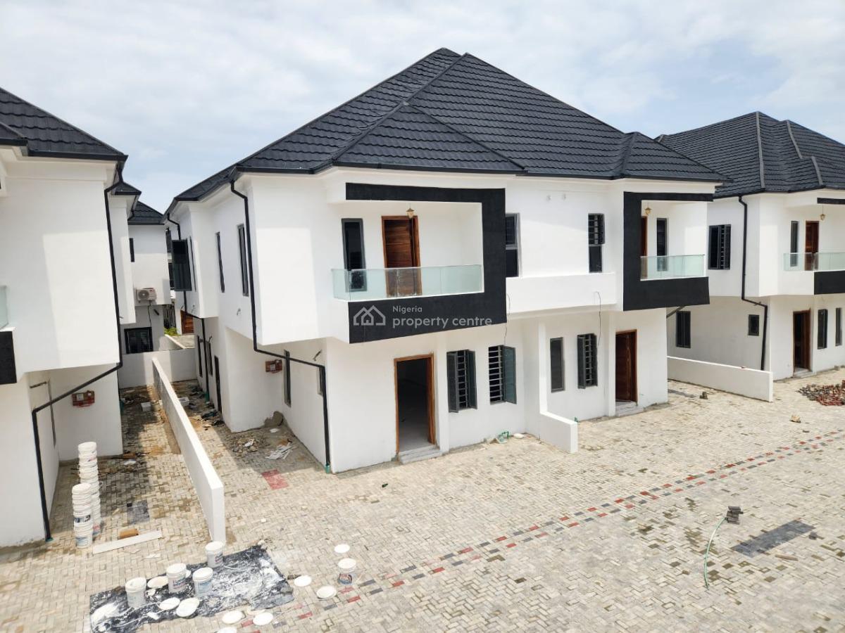 4 bedroom semi-detached duplex for sale