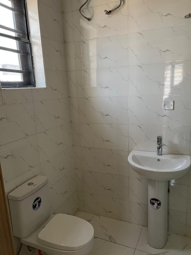 4 BedRoom in exclusive Florence court by vgc for rent