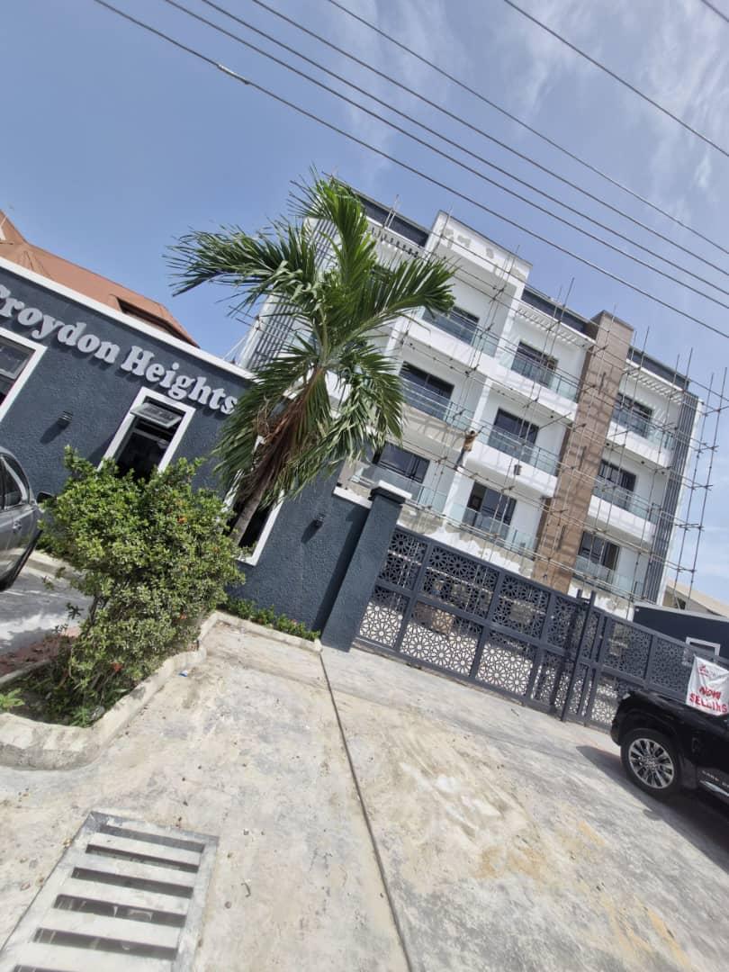 3 and 2 BED APARTMENT WITH ELEVATOR & POOL  Lekki Phase 1  3 bedroom-- 300m  2 bedroom-- 275m