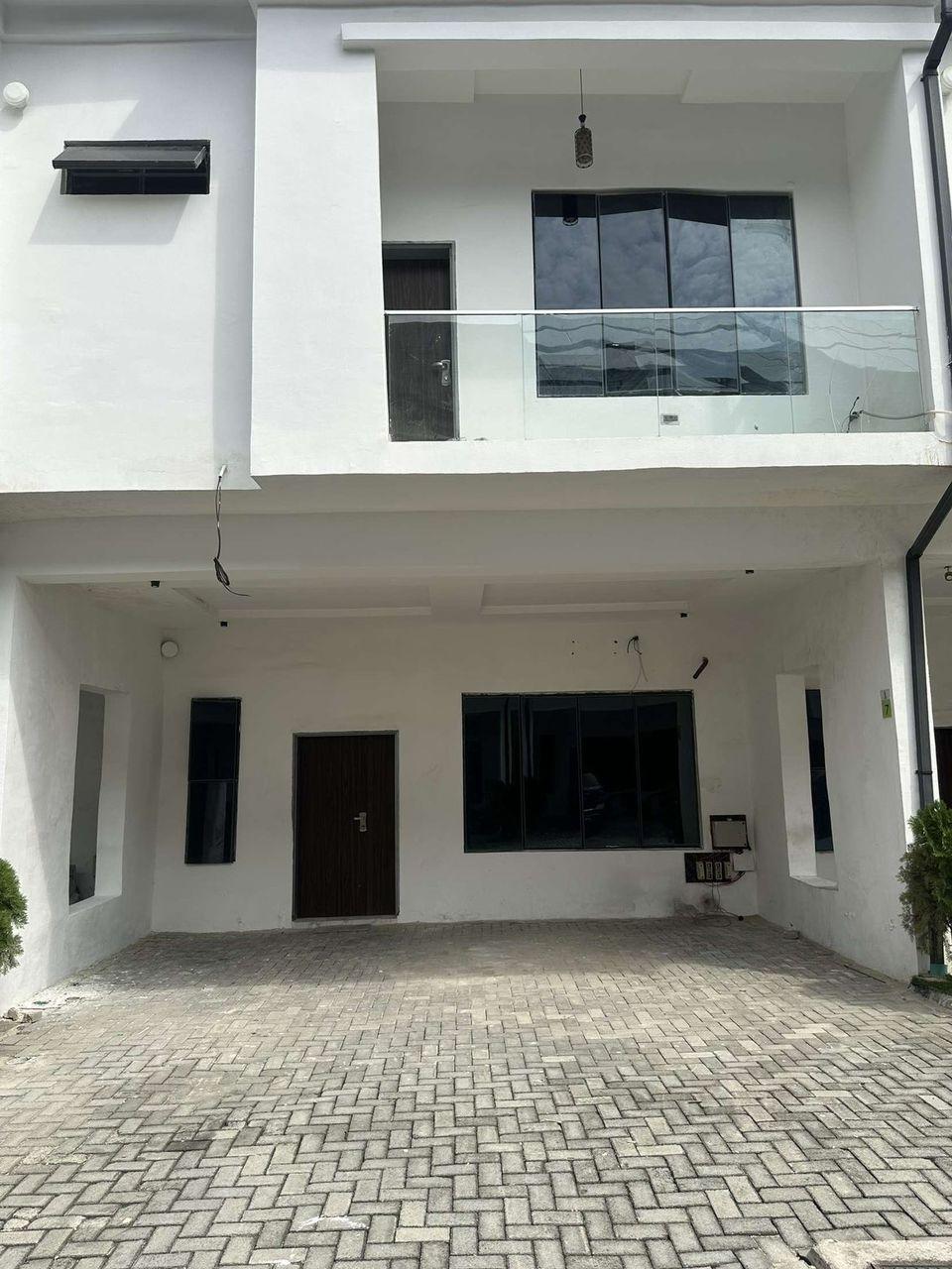 4 bedroom terrace Location: ikota GRA  Asking Price:  90 million