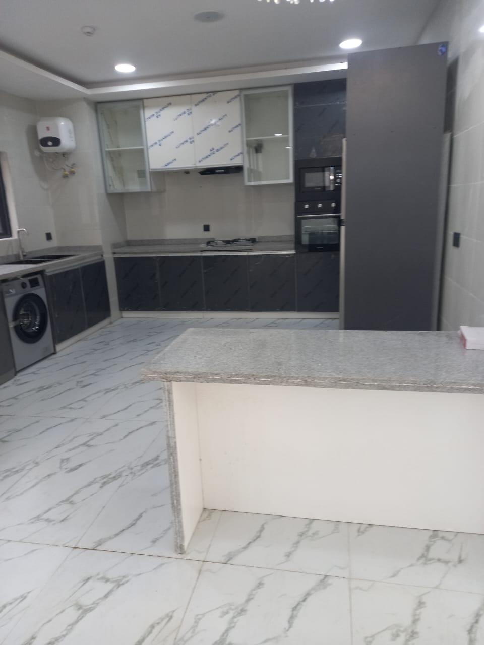 fully detached houses in Banana Island, Ikoyi for letting  Features: - 5 bedrooms all en-suite  $180,000 per annum per house