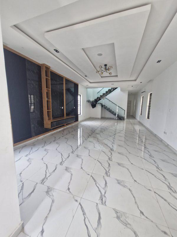 4 FULLY DETACHED DUPLEX WITH POOL  Orchid road, lekki  ₦250,000,000