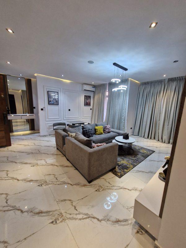 2 BED FURNISHED APARTMENT FOR SALE  Ilasan new road, Lekki   ₦210,000,000