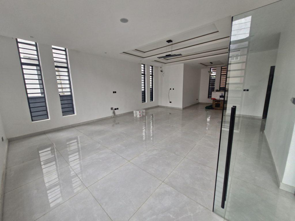 MASSIVE 5 BED FULLY DETACH WITH POOL   Osapa London, Lekki, Lagos  550M
