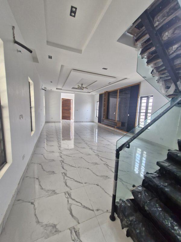4 FULLY DETACHED DUPLEX WITH POOL  Orchid road, lekki  ₦250,000,000