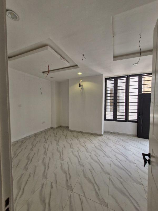 For Sale   4 BEDROOM TERRACE DUPLEX & BQ  Ologolo, Lekki   ₦180,000,000  DESCRIPTION  4 bed terrace duplex  bq  all rooms ensuite