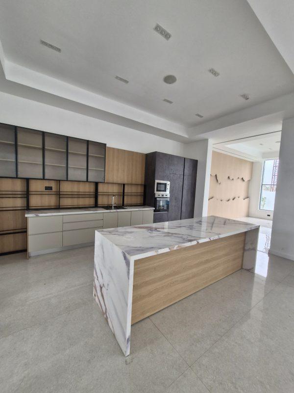 5 BEDROOOM MANSION  FOR SALE  Osapa London, Lekki   ₦1,7B