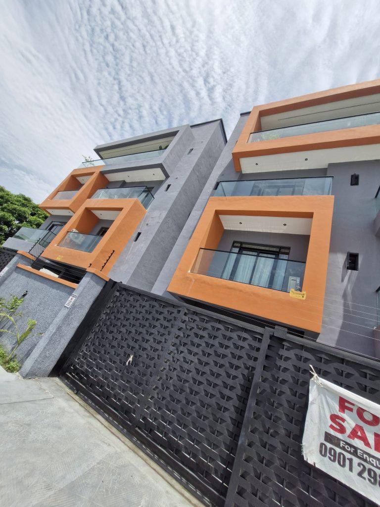 2 BED FURNISHED APARTMENT FOR SALE  Ilasan new road, Lekki   ₦210,000,000