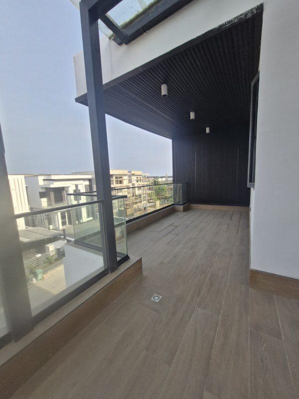 FULLY DETACH 5BED DUPLEX WITH ELEVATOR & 2 SWIMMING POOLS  Ikota, Lekki . ₦700,000,000