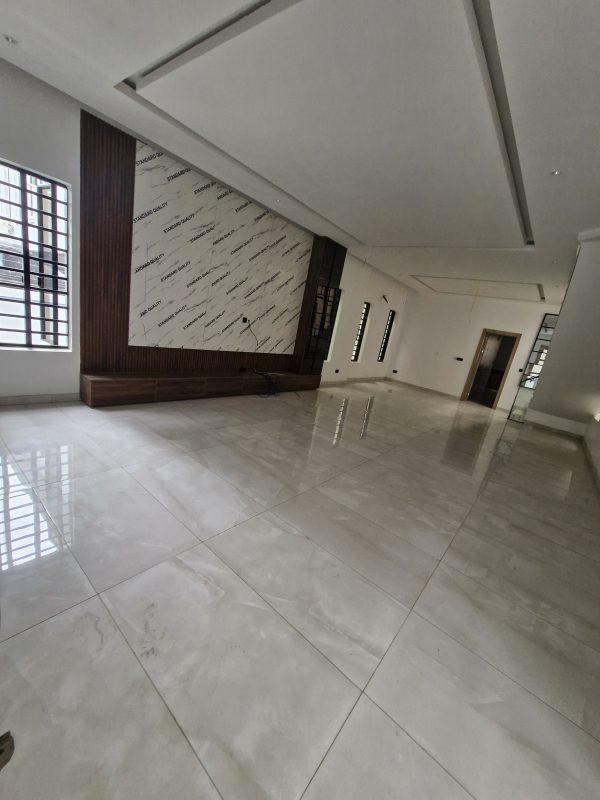 For Sale  BRAND NEW 5 BED MODERN DESIGNED DUPLEX WITH BQ  Osapa london, Lekki   ₦360,000,000