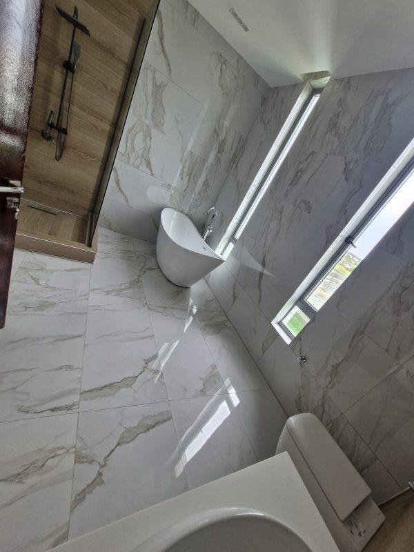 5 BEDROOOM MANSION  FOR SALE  Osapa London, Lekki   ₦1,7B