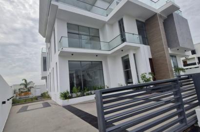 5 BEDROOOM MANSION  FOR SALE  Osapa London, Lekki   ₦1,7B