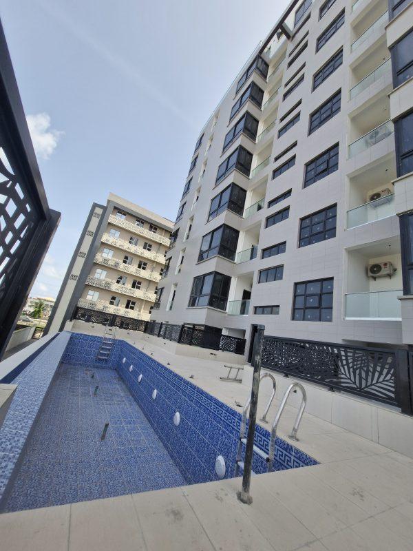 For Sale  SUPER LUXURY 3 BED WITH BQ, ELEVATOR, INFINITY POOL,  GYM ETC   Lekki Phase 1  ₦620m