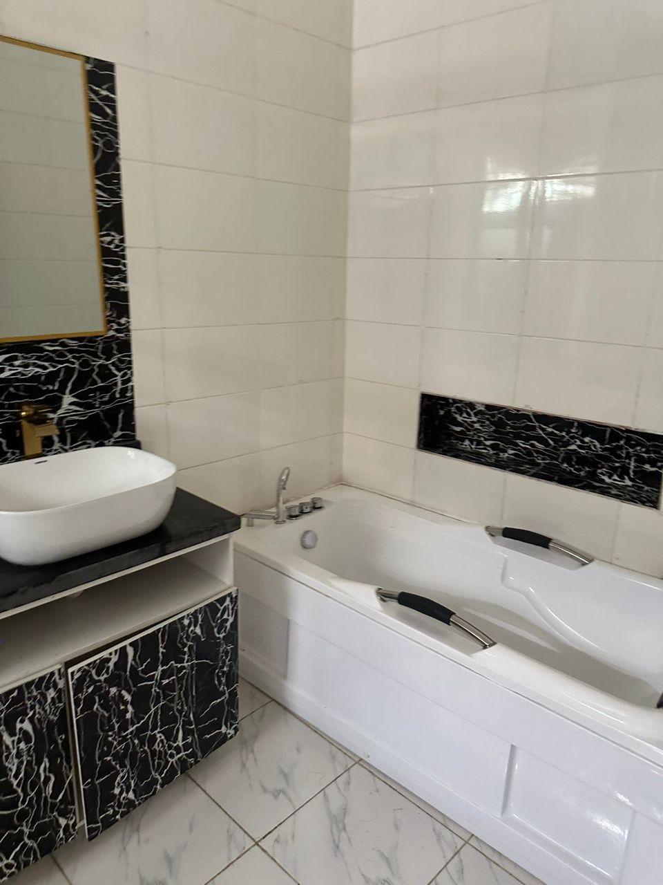4 bedroom terrace Location: ikota GRA  Asking Price:  90 million