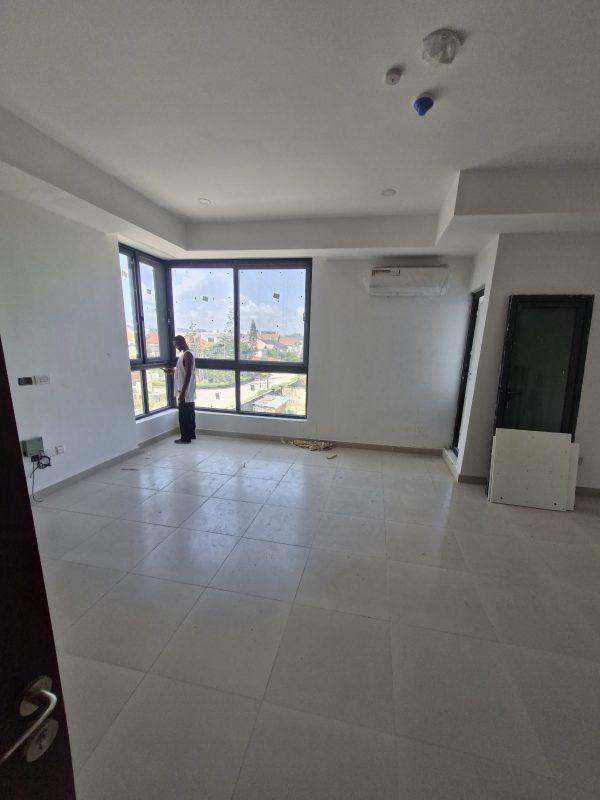 For Sale  SUPER LUXURY 3 BED WITH BQ, ELEVATOR, INFINITY POOL,  GYM ETC   Lekki Phase 1  ₦620m