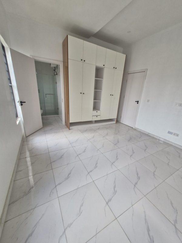 4 FULLY DETACHED DUPLEX WITH POOL  Orchid road, lekki  ₦250,000,000