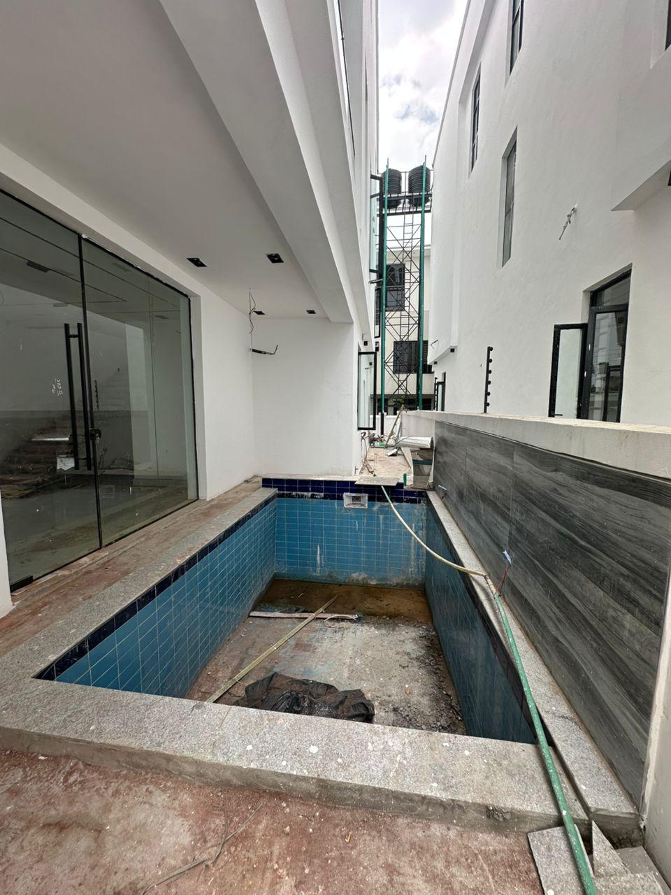 Contemporary 5 Bedroom Detached Duplex  For sale   📍 Lekkiphase1 Lekki , Lagos