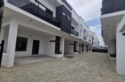 SPACIOUS 3 BED TERRACE WITH BQ Ikota Lekki  ₦170,000,000