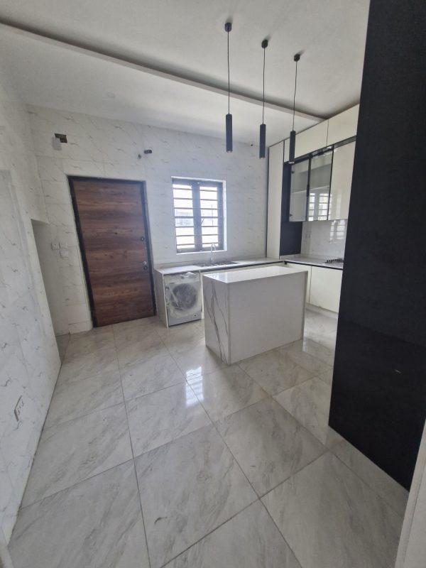 4 FULLY DETACHED DUPLEX WITH POOL  Orchid road, lekki  ₦250,000,000