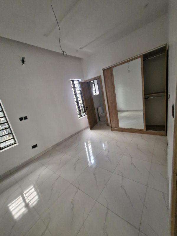 For Sale  BRAND NEW 5 BED MODERN DESIGNED DUPLEX WITH BQ  Osapa london, Lekki   ₦360,000,000