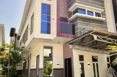 4 Spacious Bedrooms - 1 Maid Room/store - Fully Furnished