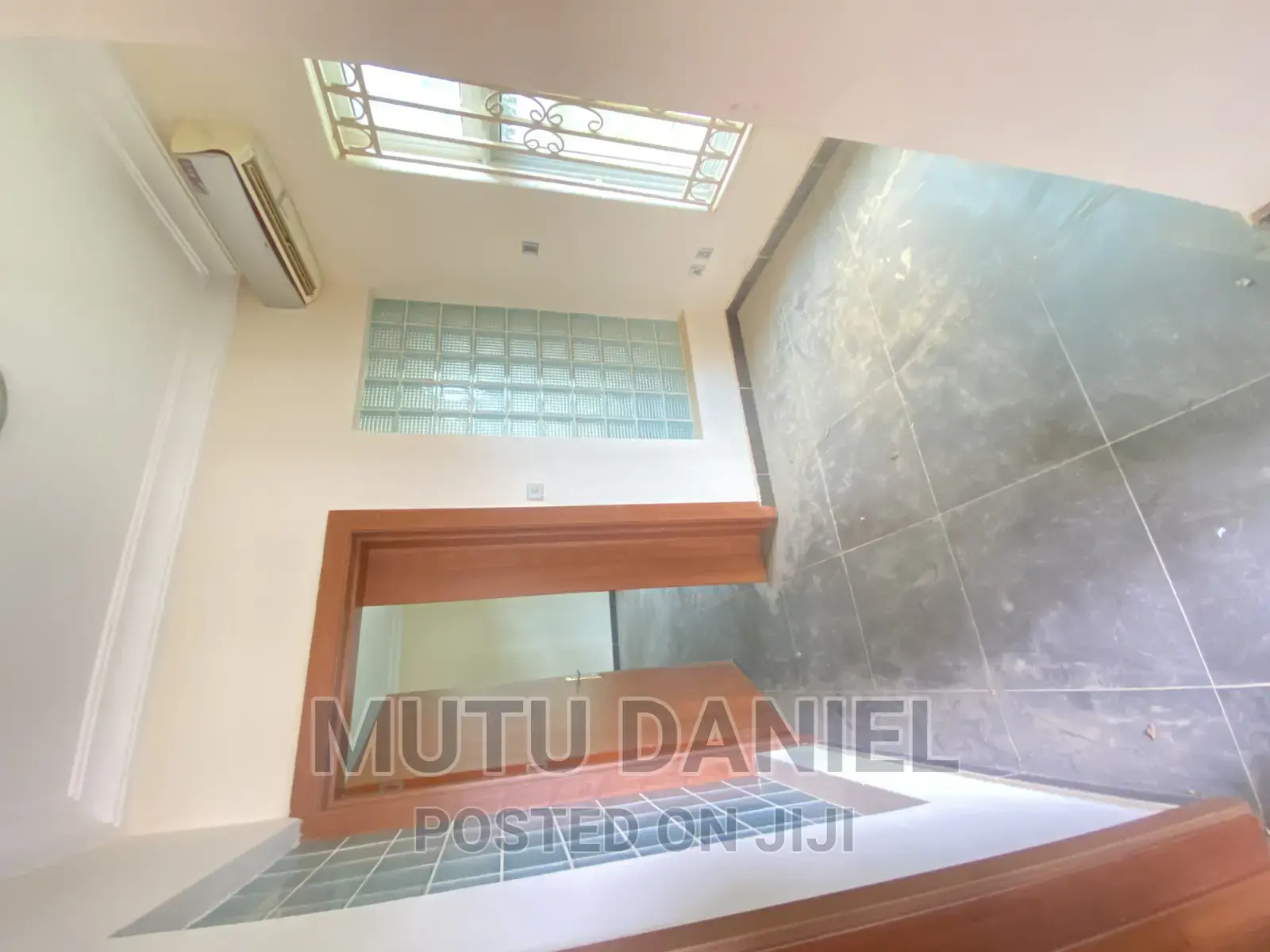 5bdrm Duplex in Asokoro for rent