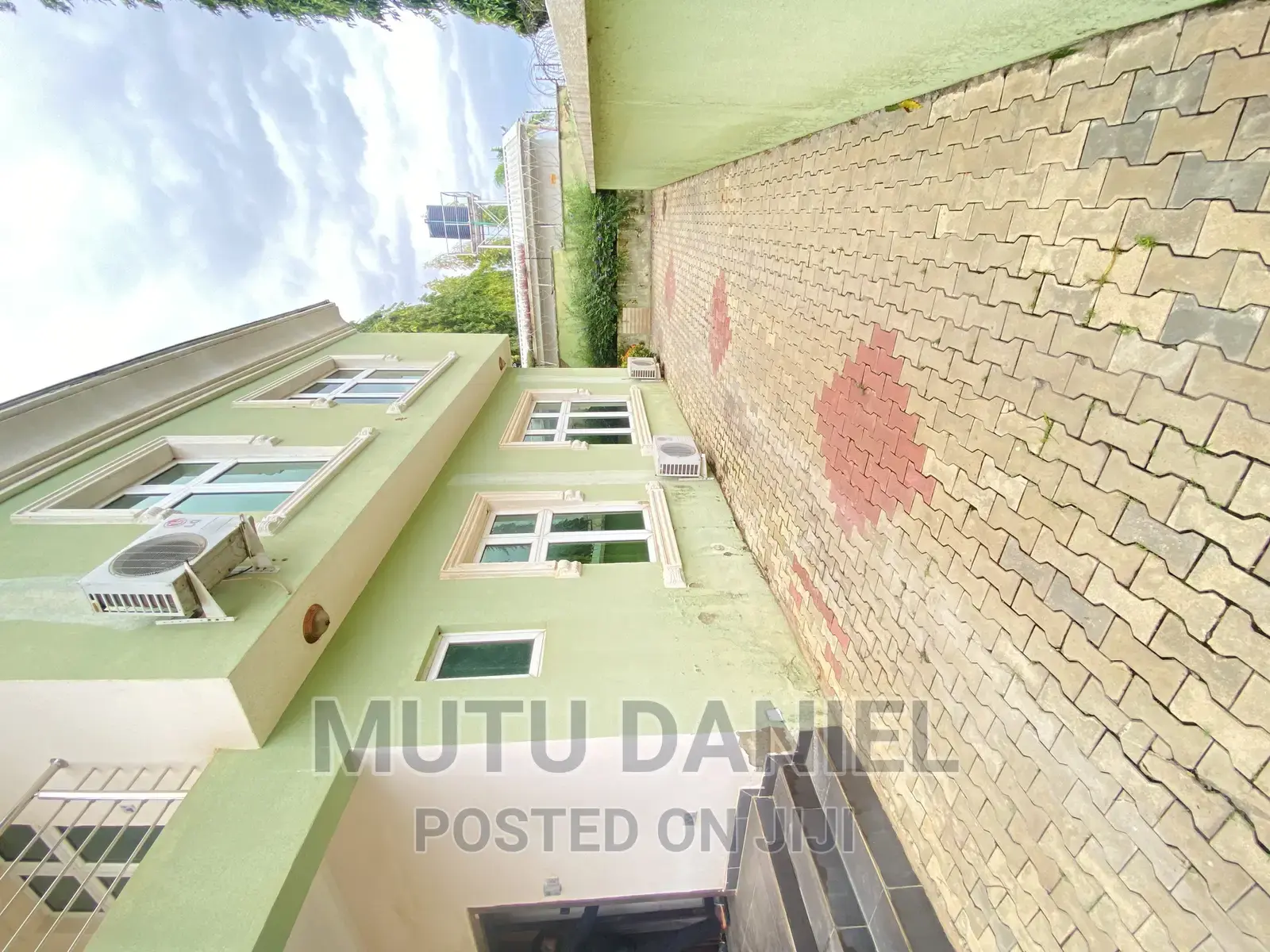 5bdrm Duplex in Asokoro for rent