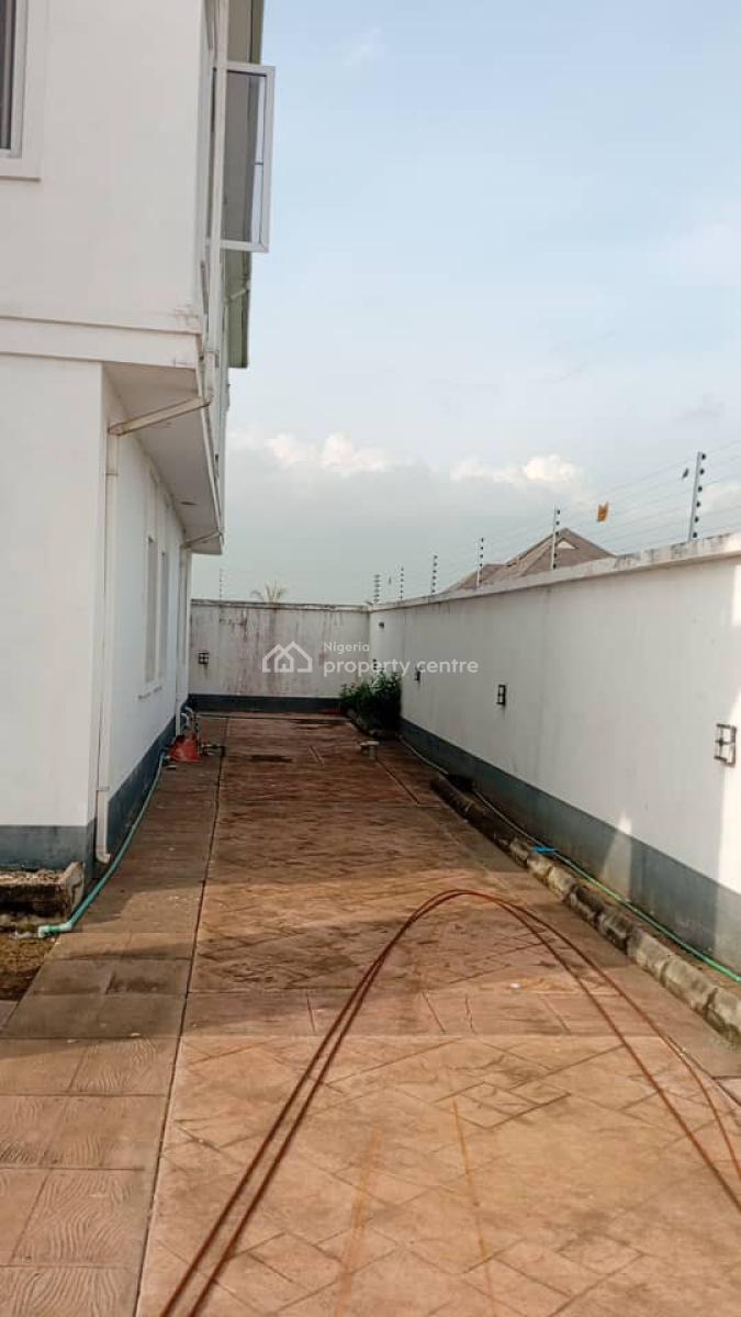 5 bedroom detached duplex for sale