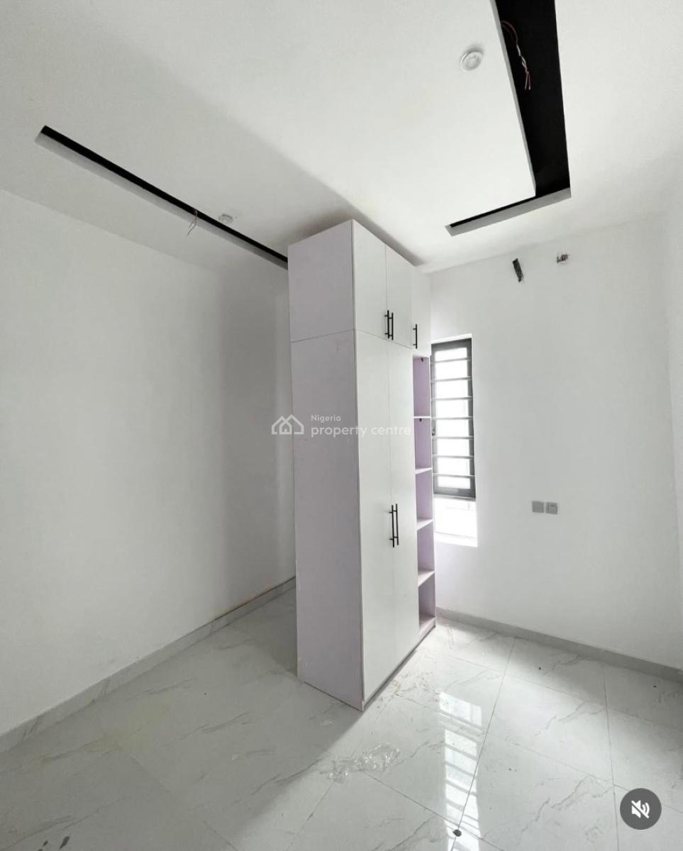 4 bedroom detached duplex for sale
