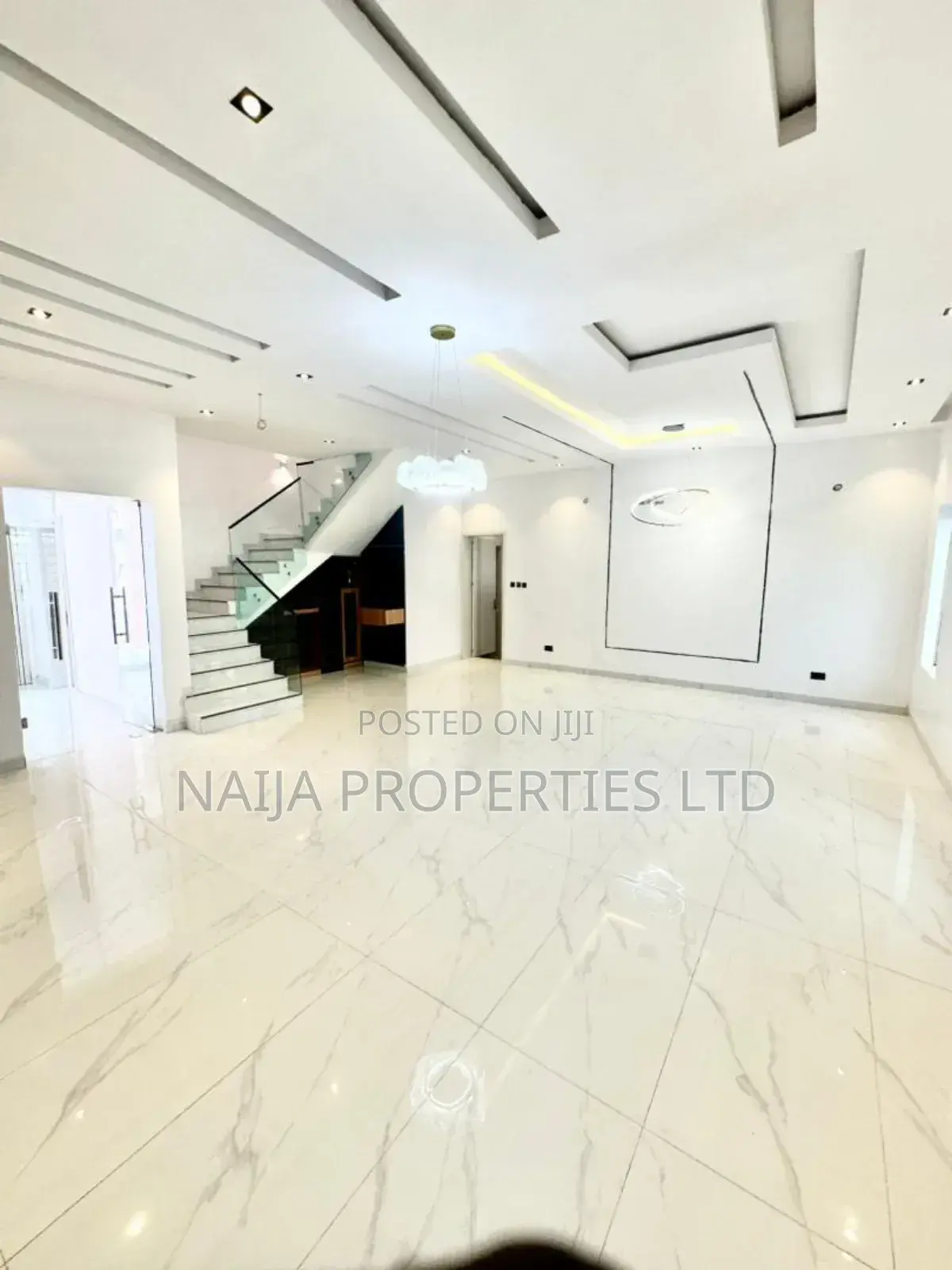 5bdrm Duplex In Lekki County For Sale