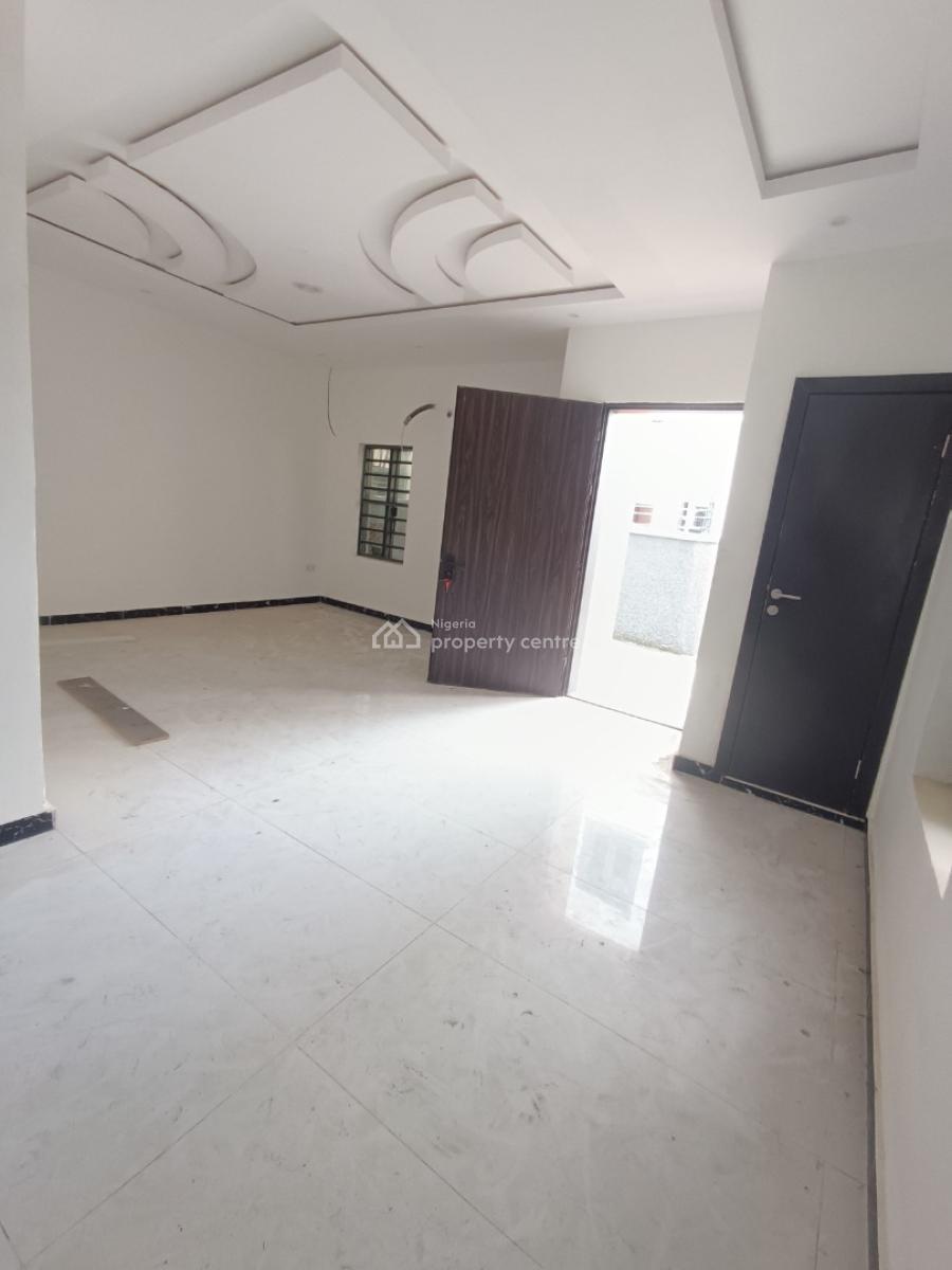 4 bedroom semi-detached duplex for rent