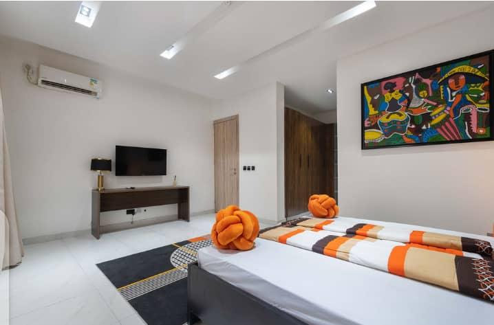 SkyView Three Bedroom Penthouse Available in Lekki Phase 1  ( Available for shortlet reservations from today)