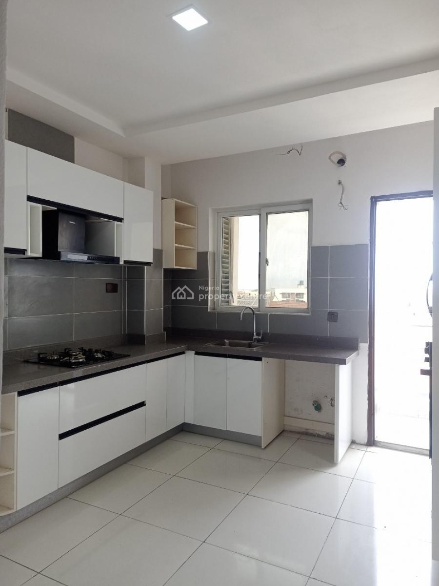 3 Bedroom Luxury Built Apartment With Bq