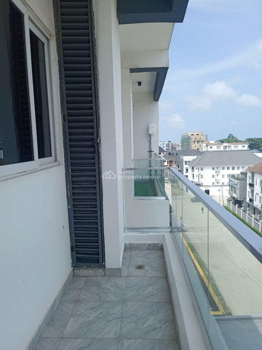 3 Bedroom Luxury Built Apartment With Bq