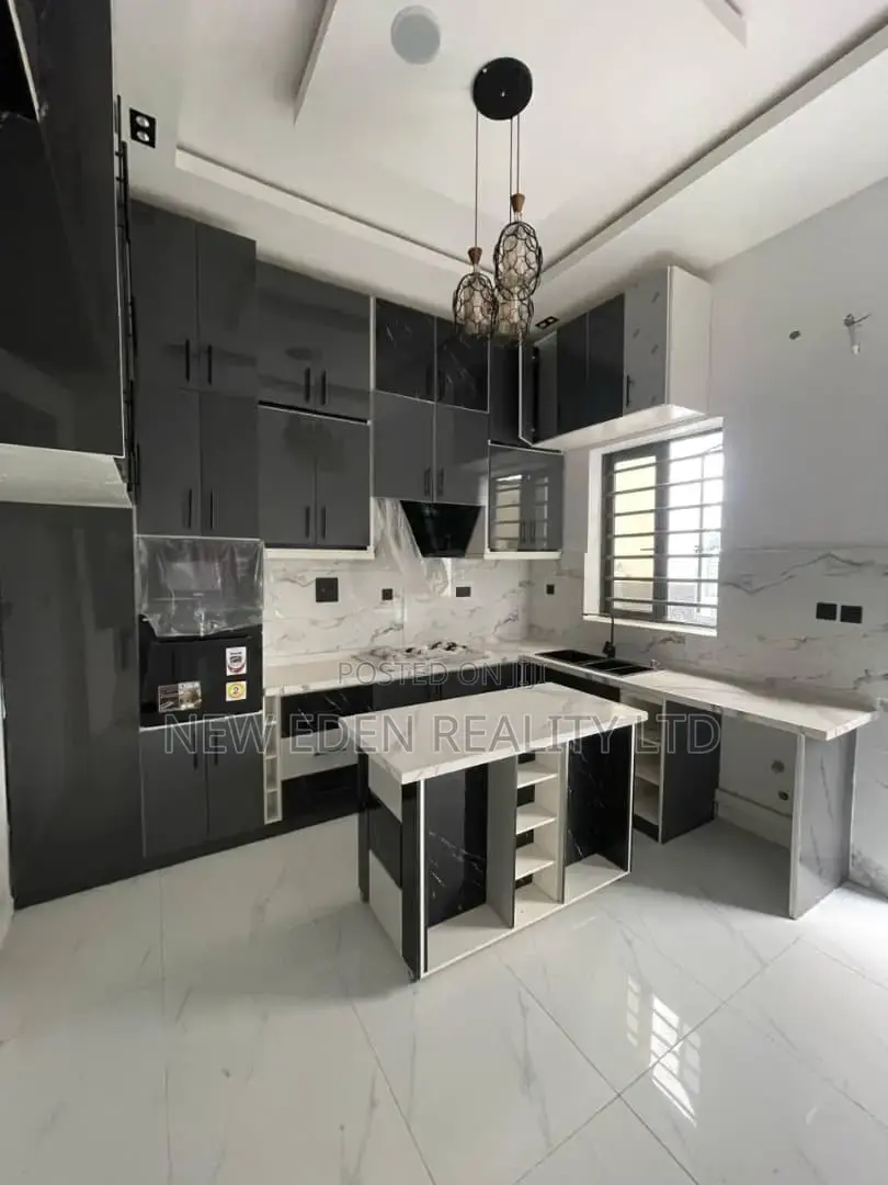 2bdrm Apartment in Victoria Island for rent