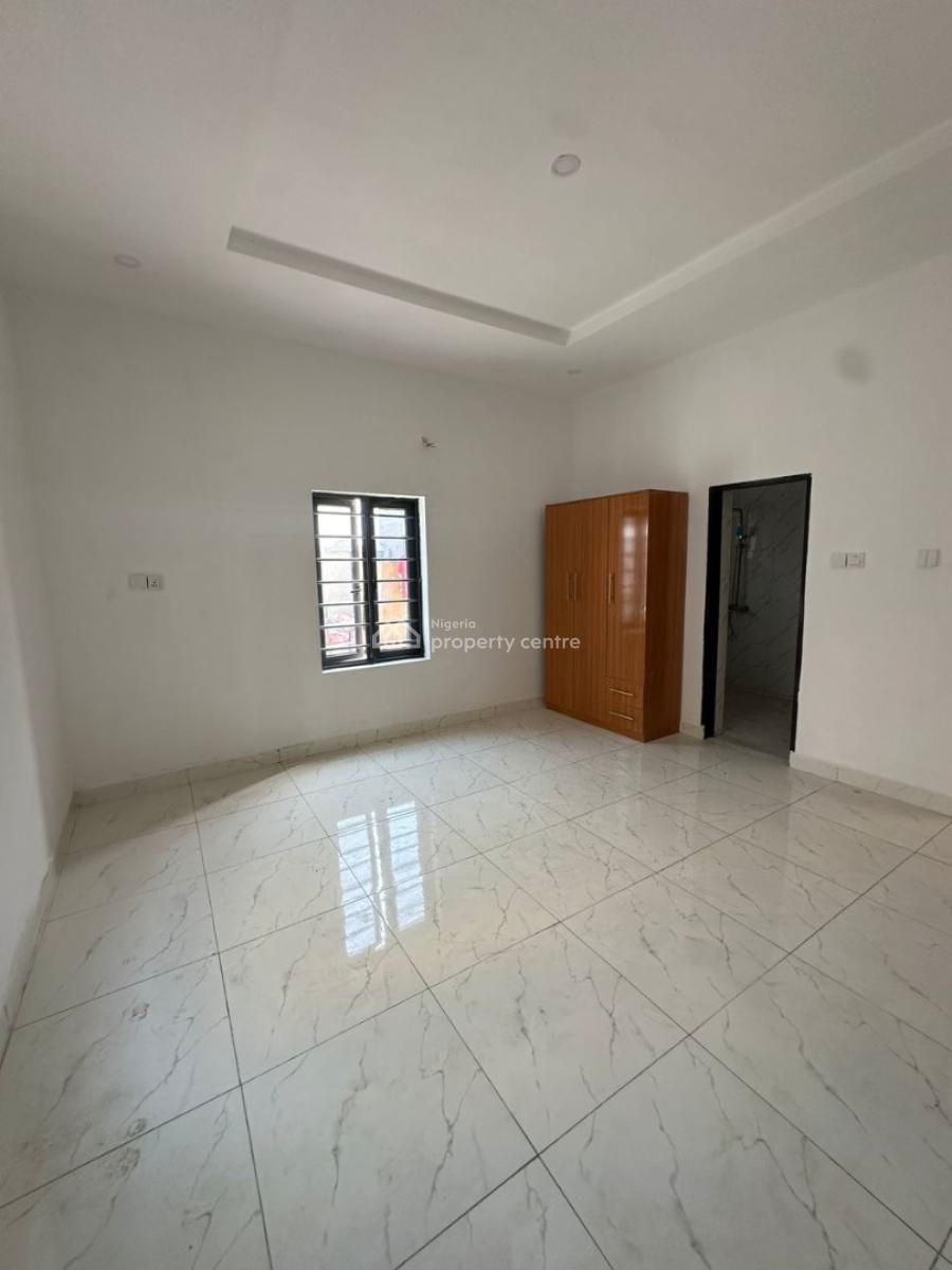 Well Finished 2 Bedroom Apartment