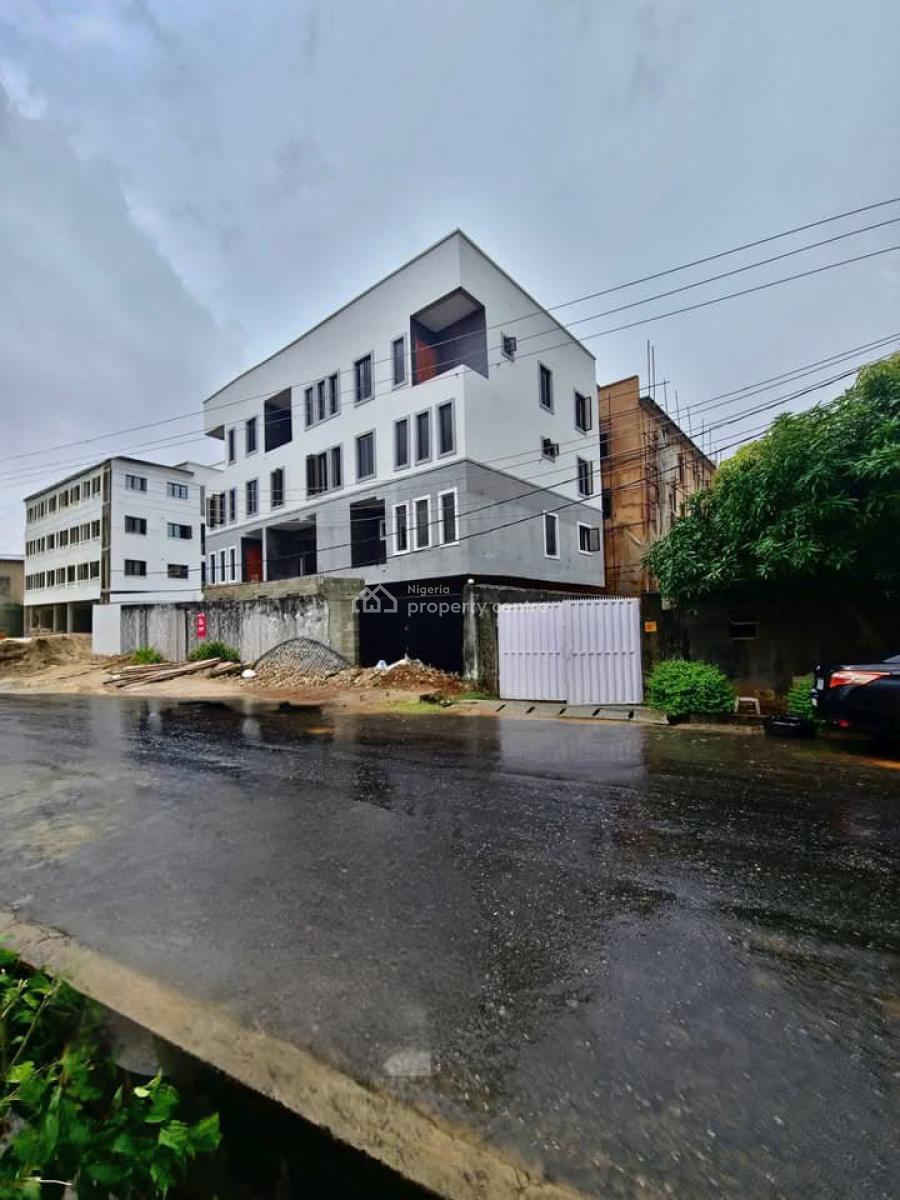 4 bedroom terraced duplex for sale