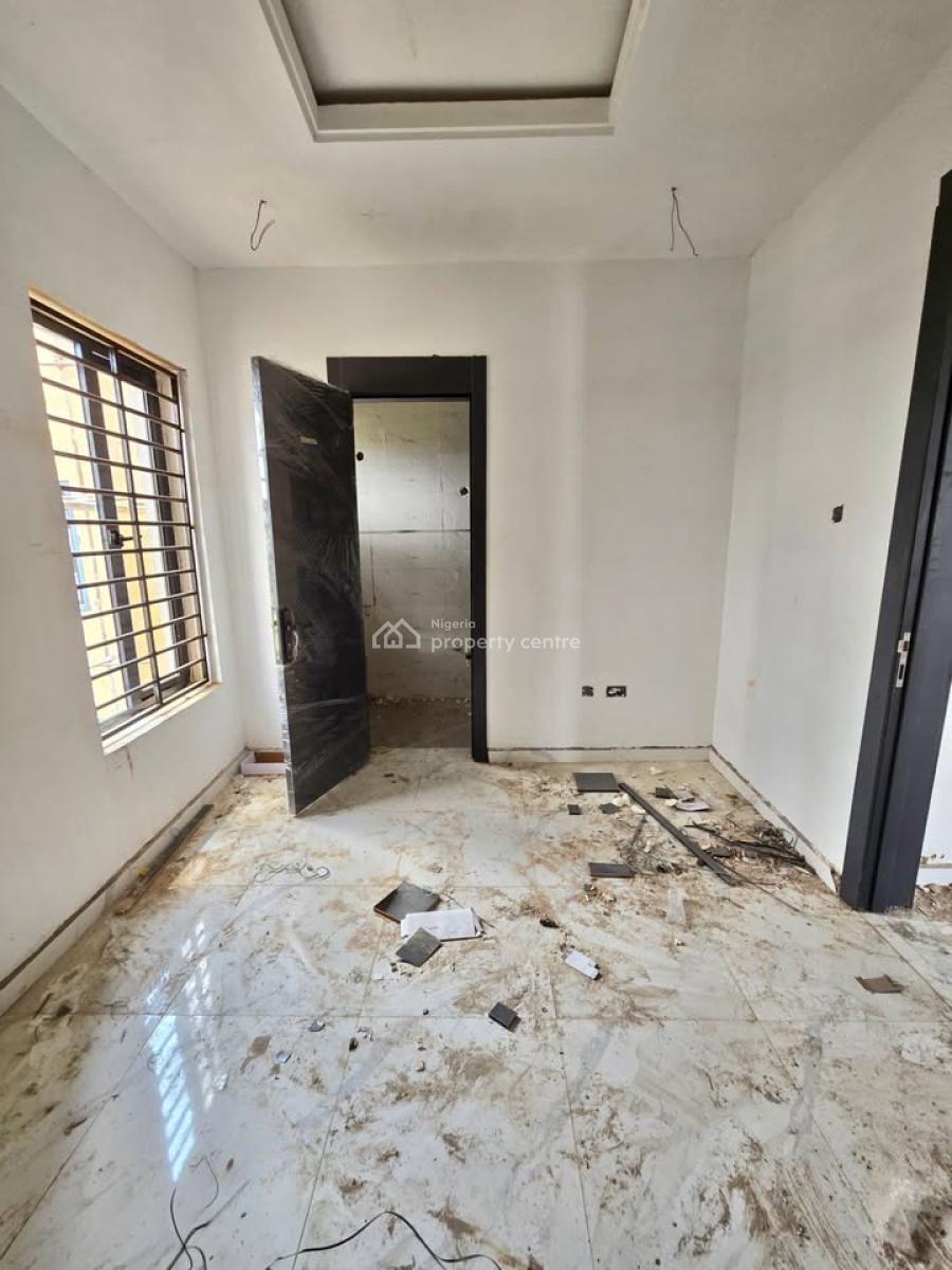 4 bedroom terraced duplex for sale