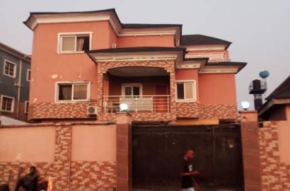 For long lease An entire compound and 2 two stories each structures in it suitable for hospital,school and restaurant In an estate Rent :30m yearly Long lease preferably