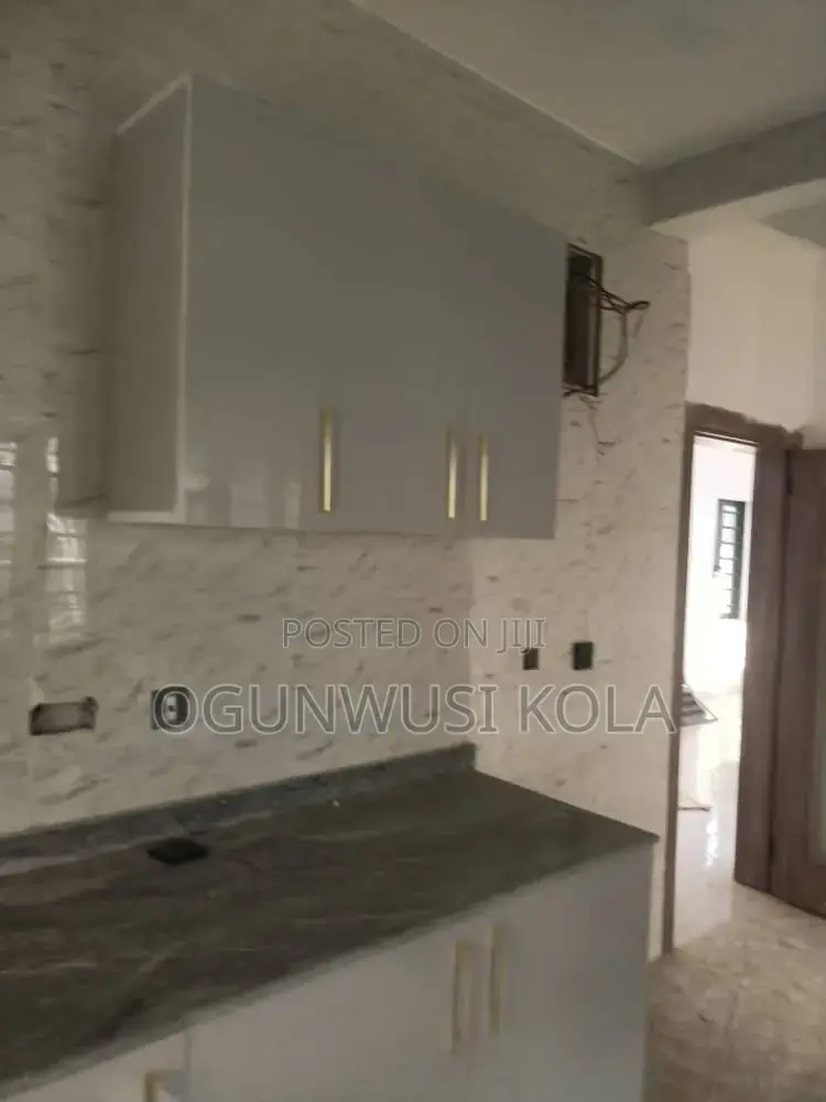 4bdrm Duplex in Opebi Ikeja for sale