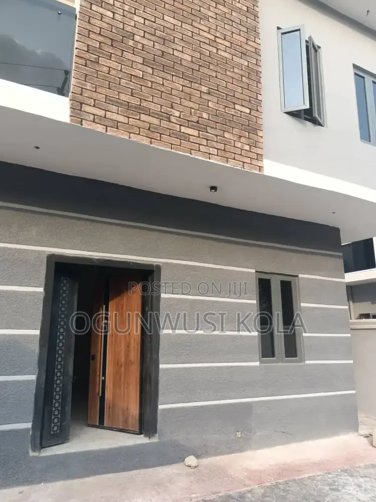 4bdrm Duplex in Opebi Ikeja for sale
