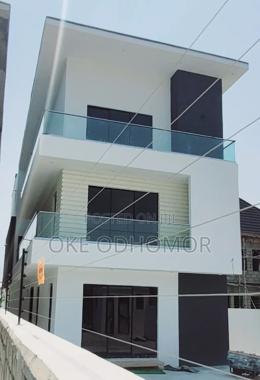 5bdrm Duplex in Atlantic View, Lekki for sale