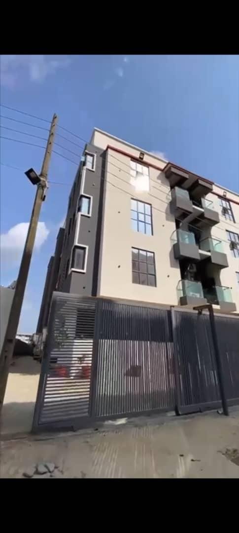 Direct Sales Exclusive Large furnished & serviced studio apartment Location: off Morris Road, Yaba, Lagos.