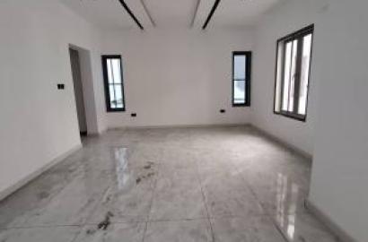 4 Bedrooms Semi Detached With A Bq
