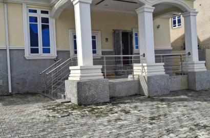 FOR SALE 🚨 5 BEDROOM FULLY DETACHED PENTHOUSE.. AT JABI AIRPORT ROAD AROUND NILE UNIVERSITY