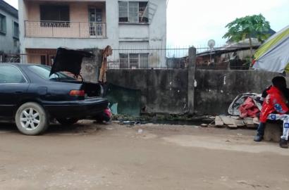 FOR SALE A story building(delapitated) empty building,at Ramlat timson street aguda surulere