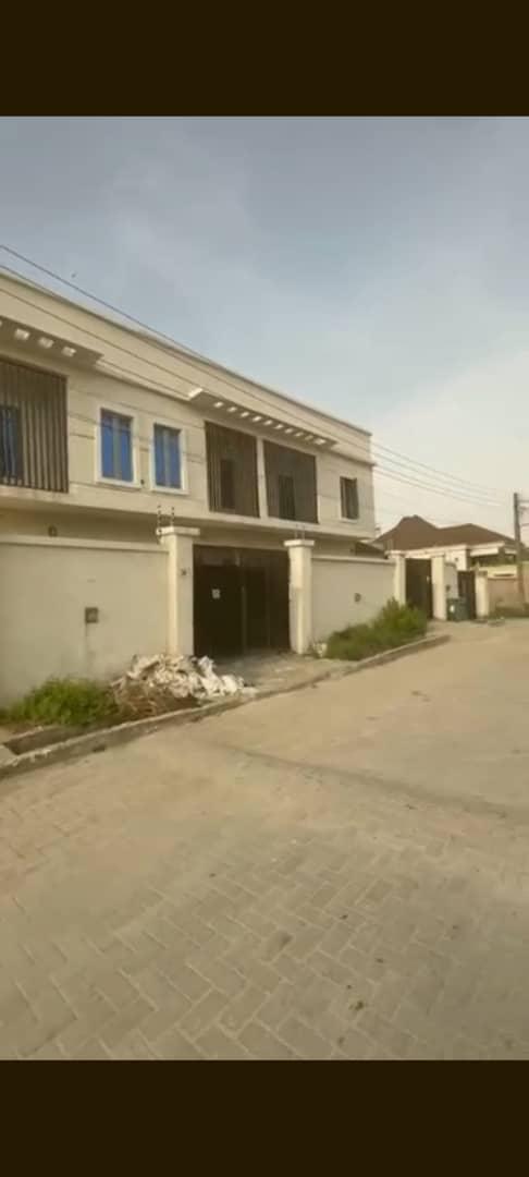 DISTRESSED SALES 2 Bedroom self compound Terrace Duplex with open plan kitchen AT OLOKONLA SANGOTEDO AFTER LAGOS BUSINESS SCHOOL