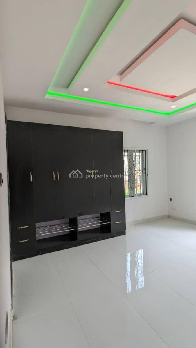 4 bedroom detached duplex for sale
